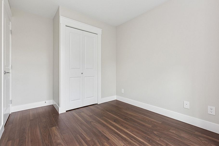 5977 Oak Street Vancouver, BC - 16