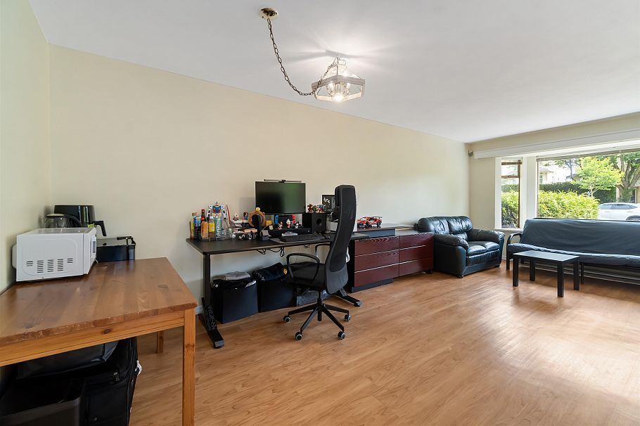 8489 French Street Vancouver, BC - 11