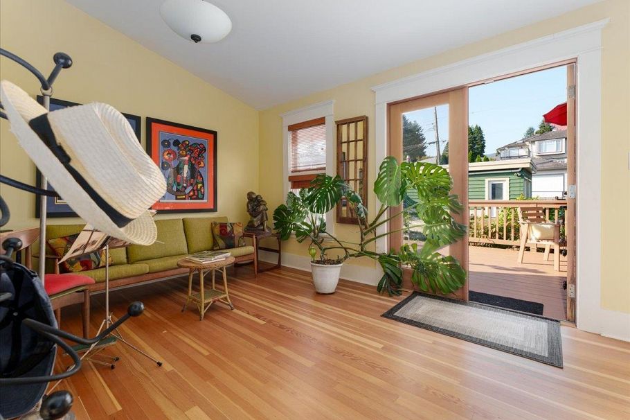 848 E 6th Street North Vancouver, BC - 13