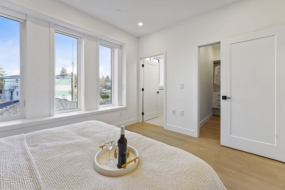 2 1322 E 13th Avenue Vancouver, BC - 19