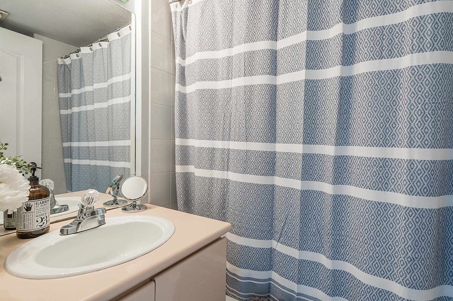 208 788 W 8th Avenue Vancouver, BC - 5