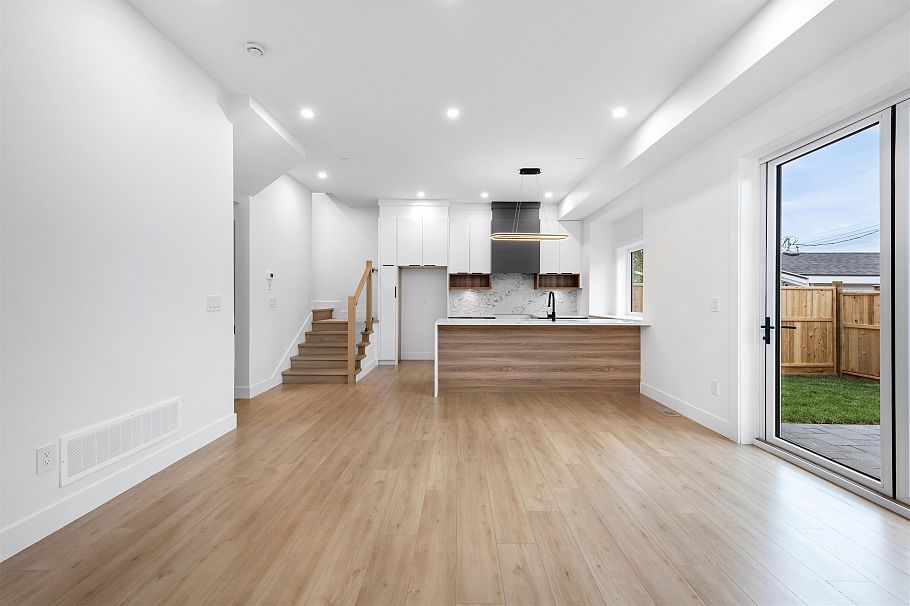 2 1160 Rossland Street Vancouver, BC - 2