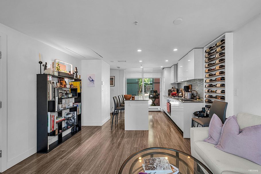 513 1283 Howe Street Vancouver, BC - 5