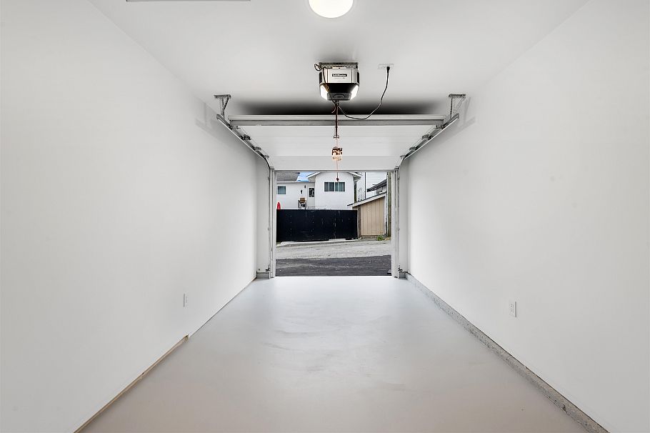 2 1160 Rossland Street Vancouver, BC - 35