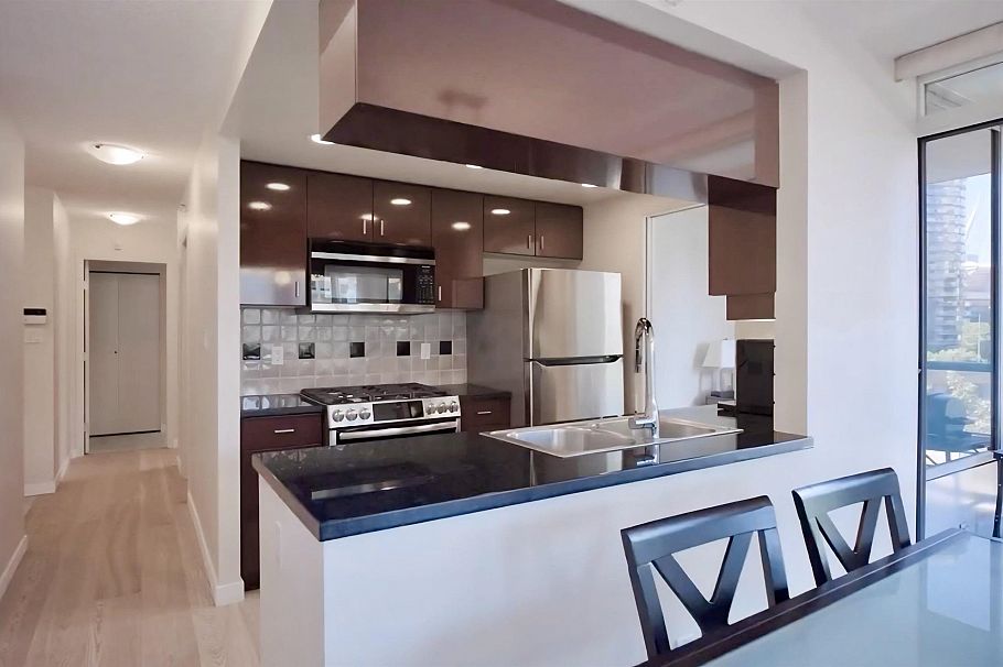 707 1067 Marinaside Crescent Vancouver, BC - 21