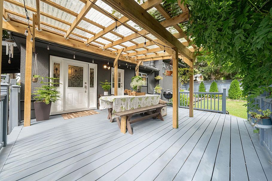 3020 Thorncliffe Drive North Vancouver, BC - 27