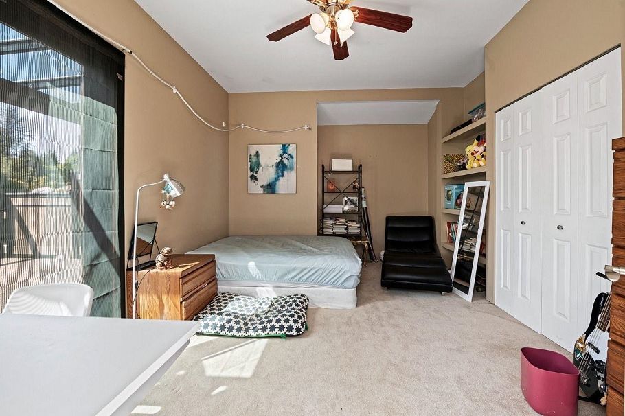 3435 St. Georges Avenue North Vancouver, BC - 29