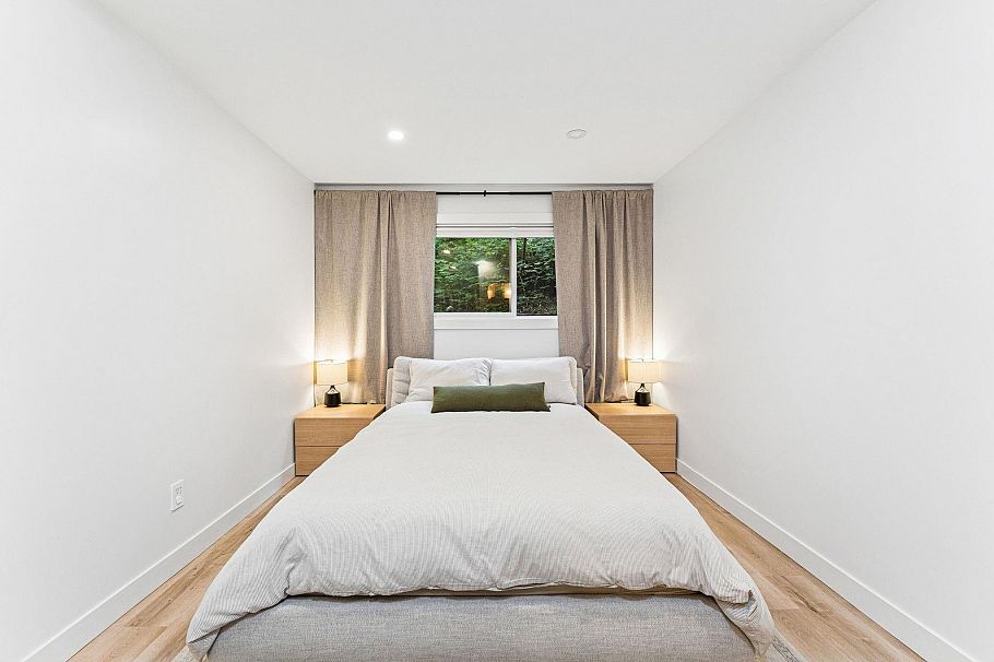 1053 Old Lillooet Road North Vancouver, BC - 17