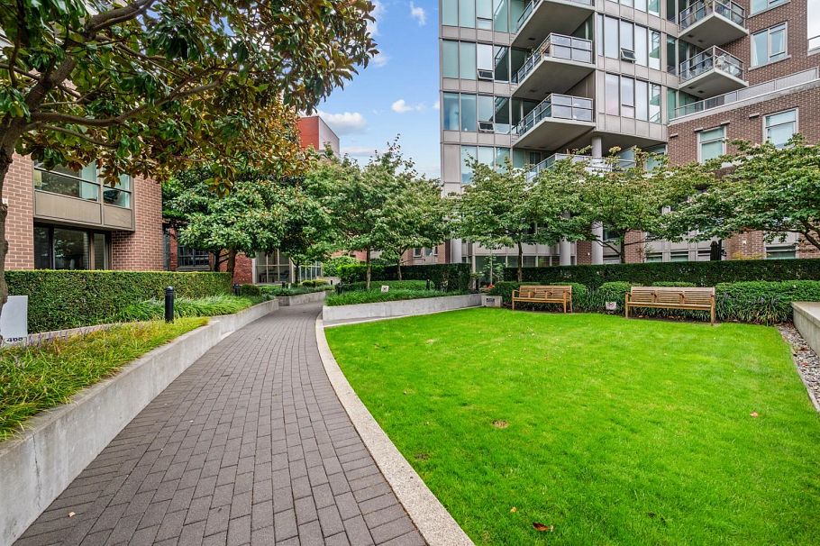 203 1919 Wylie Street Vancouver, BC - 24