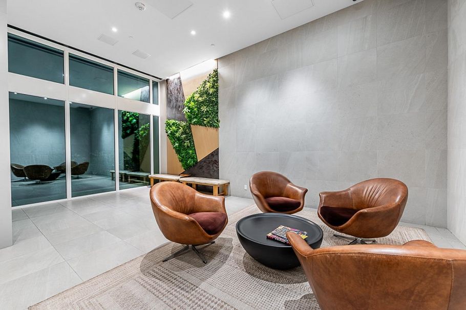 2704 1401 Hunter Street North Vancouver, BC - 32