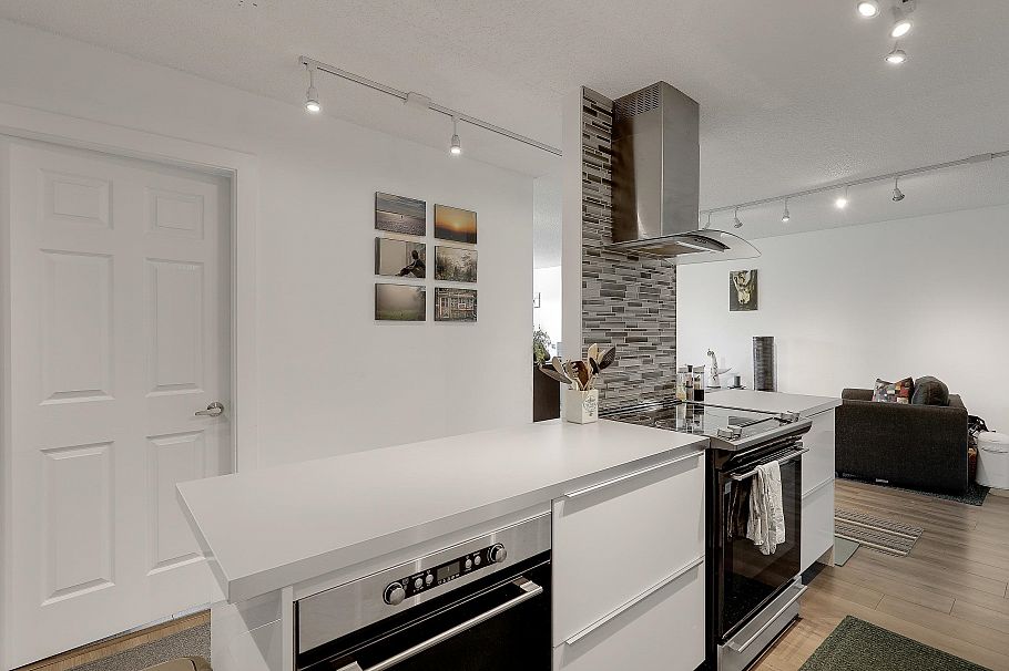 503 250 W 1st Street North Vancouver, BC - 4