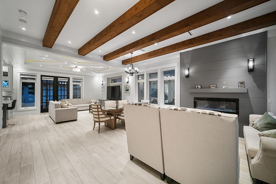 459 E 55th Avenue Vancouver, BC - 9