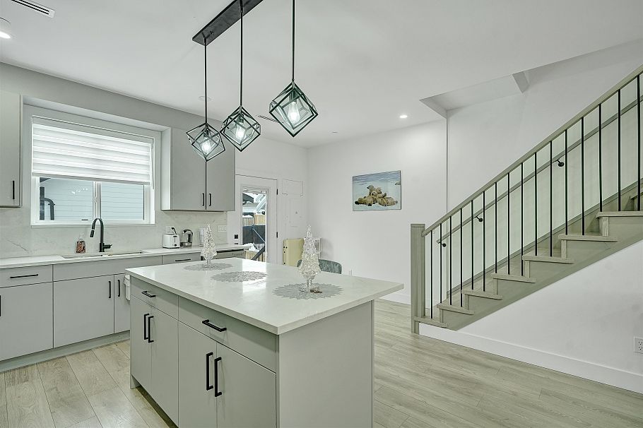 1421 E 62nd Avenue Vancouver, BC - 20