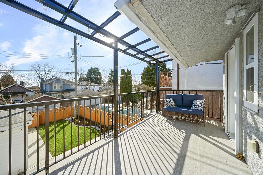 870 W 59th Avenue Vancouver, BC - 31