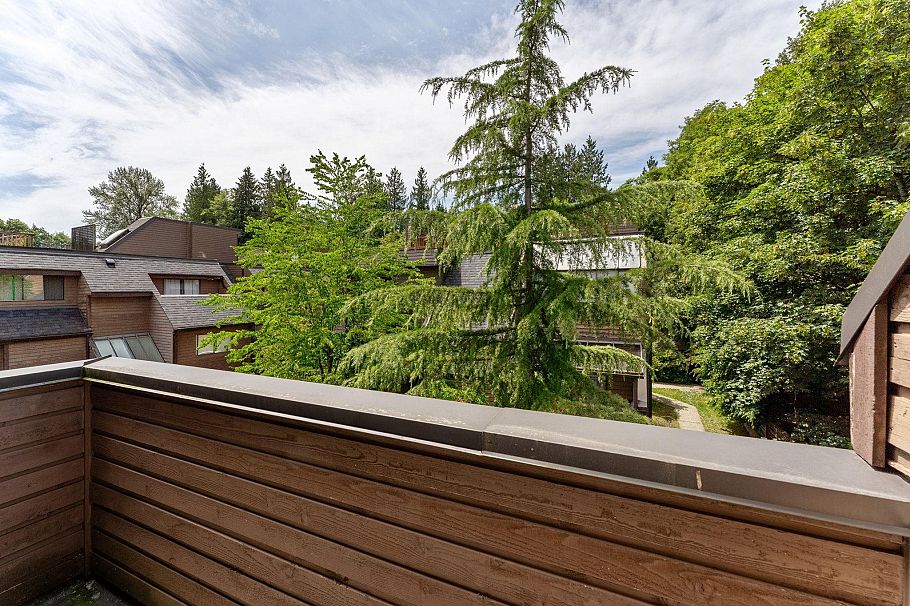 3349 Mountain Highway North Vancouver, BC - 35