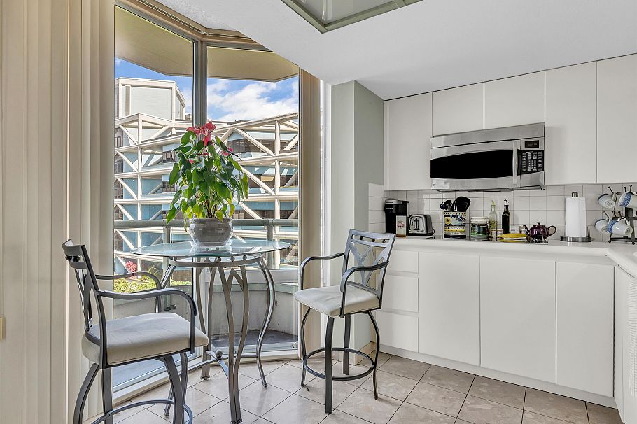 503 168 Chadwick Court North Vancouver, BC - 15