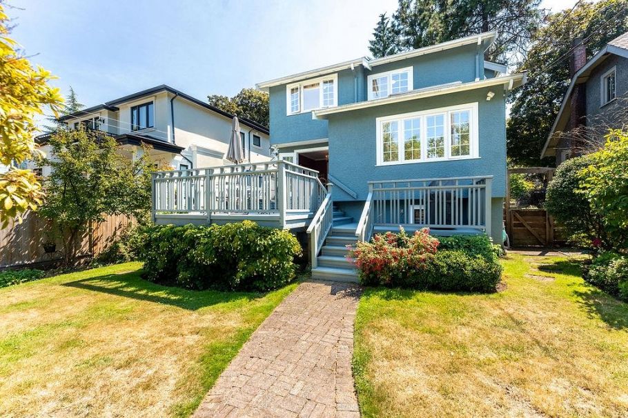 3563 W King Edward Avenue Vancouver, BC - 4