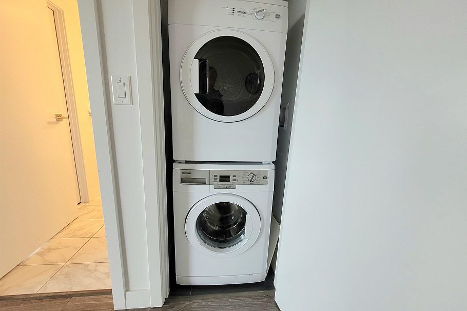 2501 1283 Howe Street Vancouver, BC - 10