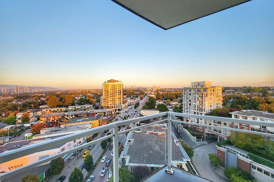 1307 4028 Knight Street Vancouver, BC - 15