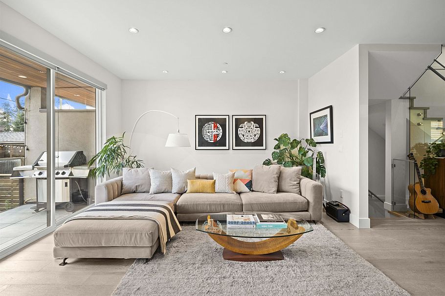 413 W Keith Road North Vancouver, BC - 8