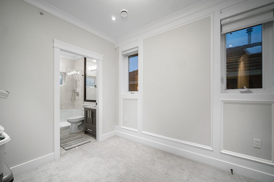 459 E 55th Avenue Vancouver, BC - 25