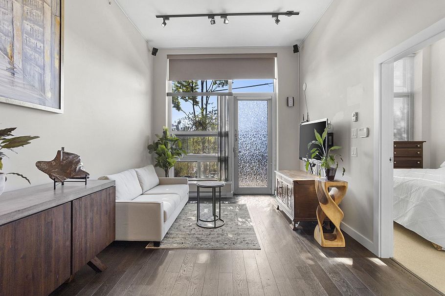 103 1182 W 16th Street North Vancouver, BC - 1