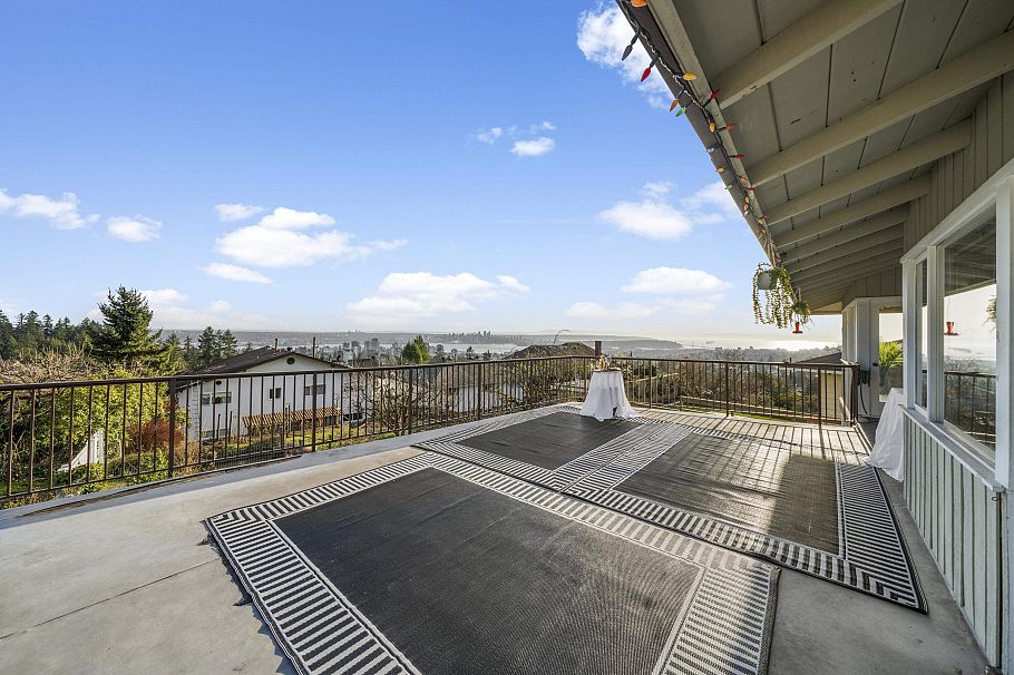 437 E 29th Street North Vancouver, BC - 10