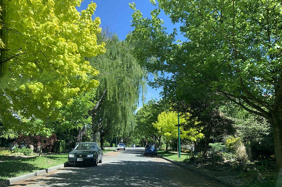 4655 W 6 Th Avenue Vancouver, BC - 2