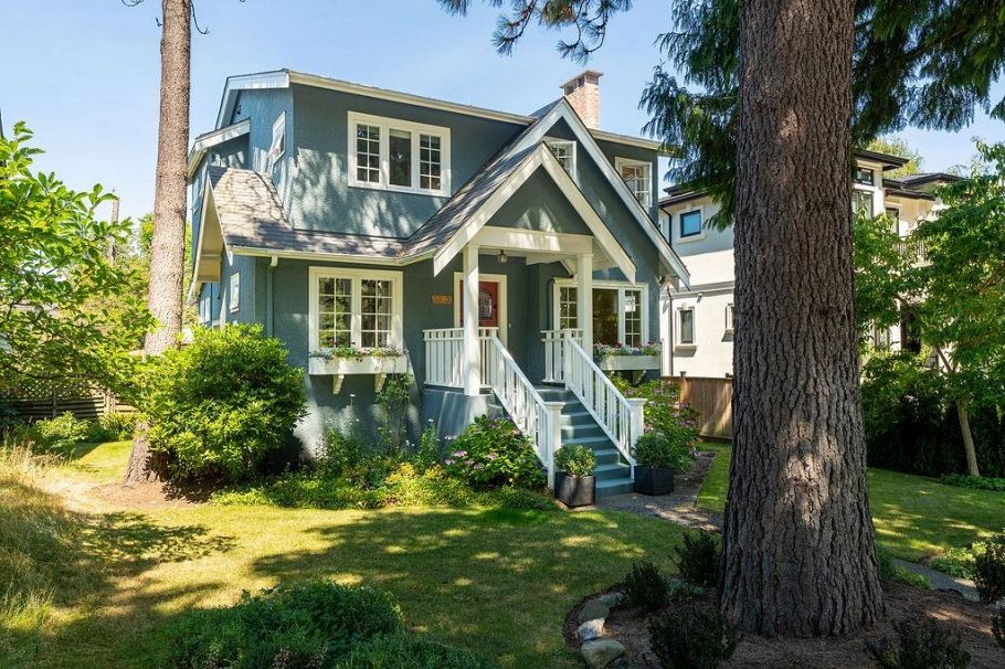 3563 W King Edward Avenue Vancouver, BC - 2