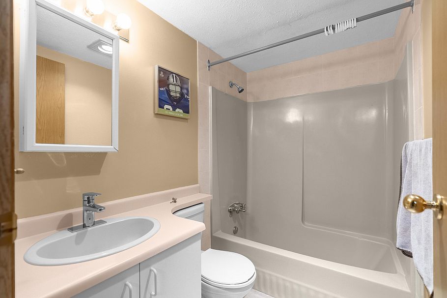 208 2255 Eton Street Vancouver, BC - 11