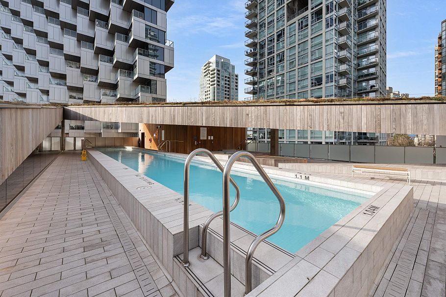 2702 1480 Howe Street Vancouver, BC - 20