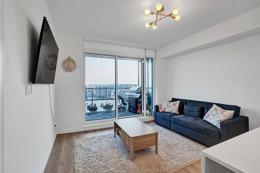 614 1500 Fern Street North Vancouver, BC - 6