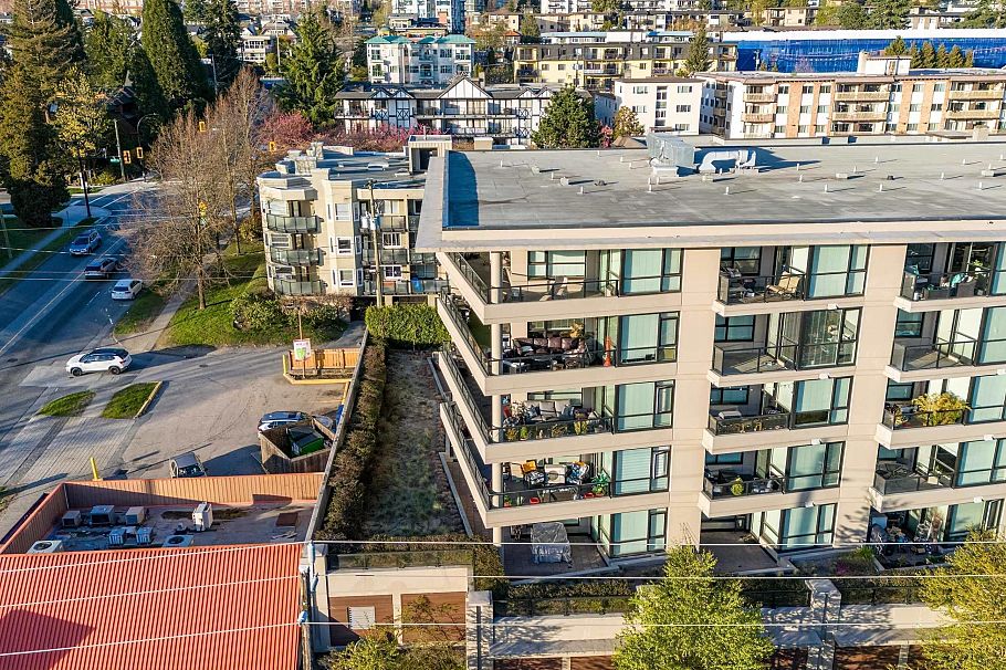 308 160 W 3rd Street North Vancouver, BC - 24