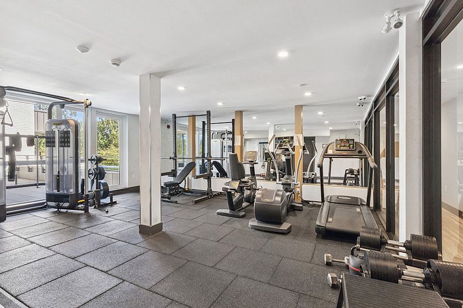 303 707 E 3 Street North Vancouver, BC - 31