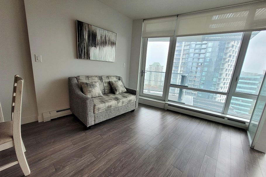 2501 1283 Howe Street Vancouver, BC - 11