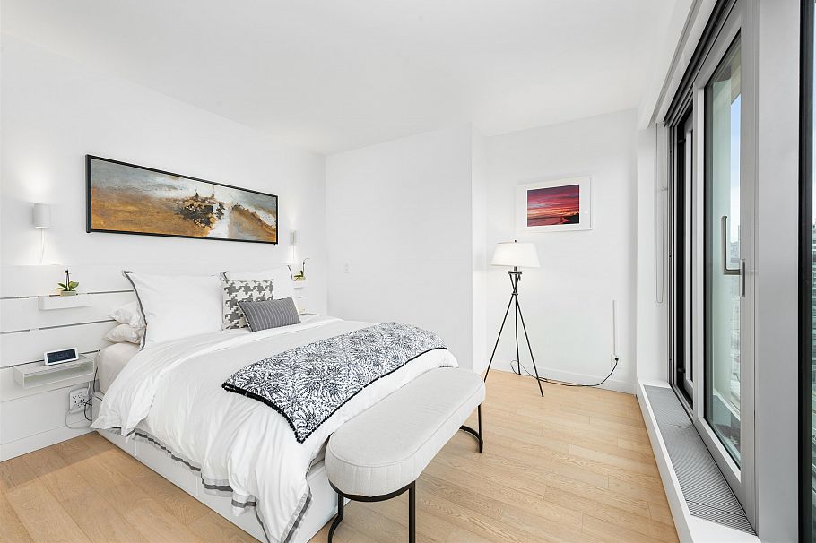 2702 1480 Howe Street Vancouver, BC - 5