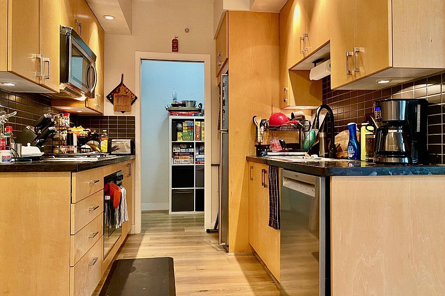 1104 1050 Smithe Street Vancouver, BC - 7