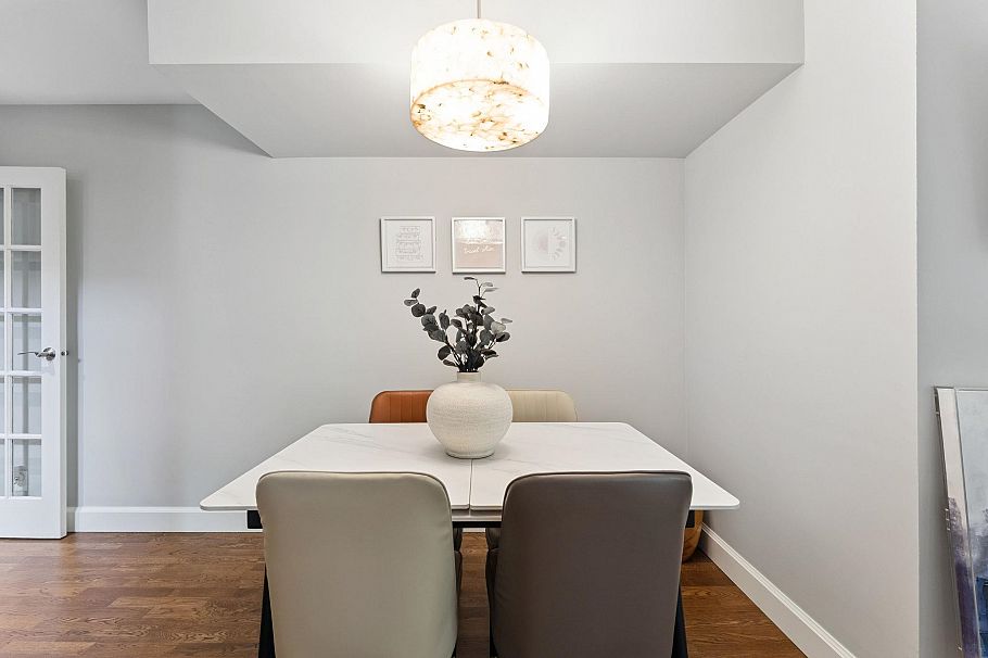 3349 Mountain Highway North Vancouver, BC - 13