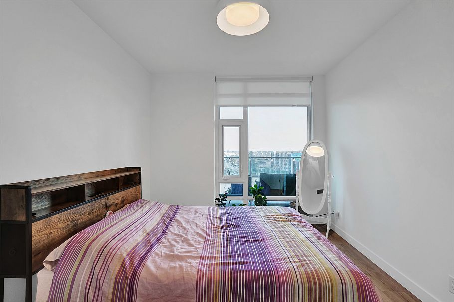 614 1500 Fern Street North Vancouver, BC - 14