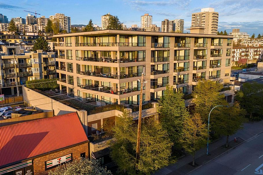 308 160 W 3rd Street North Vancouver, BC - 3