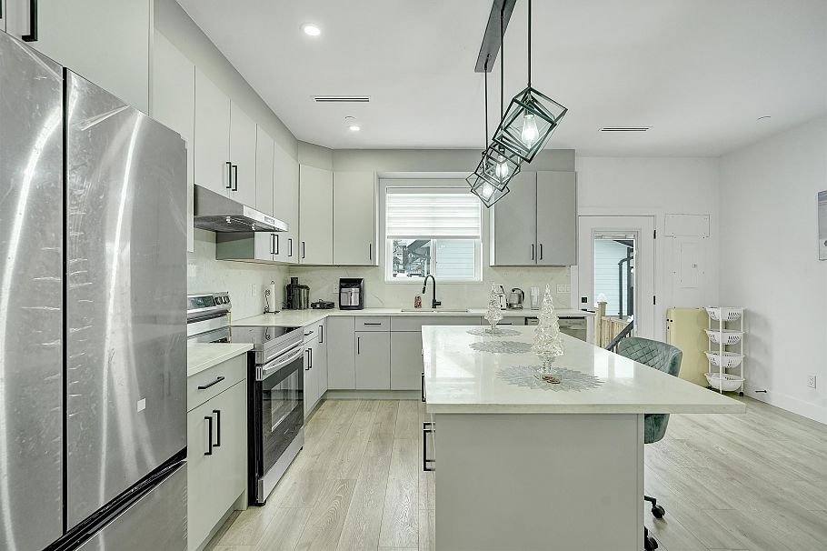 1423 E 62nd Avenue Vancouver, BC - 19