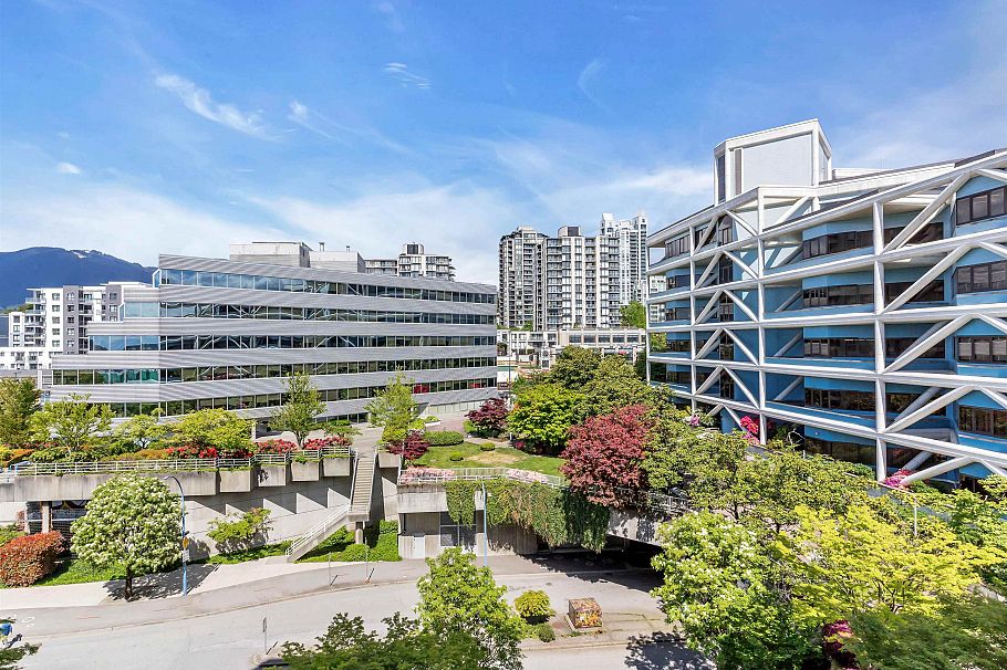 503 168 Chadwick Court North Vancouver, BC - 12