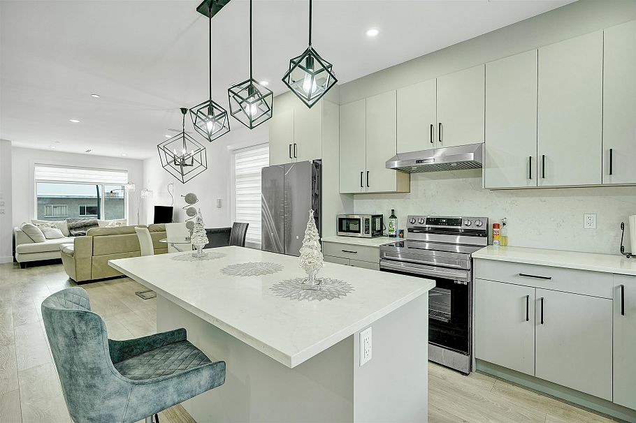 1423 E 62nd Avenue Vancouver, BC - 24