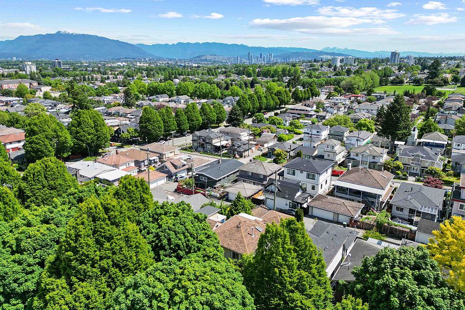 4988 Sherbrooke Street Vancouver, BC - 23