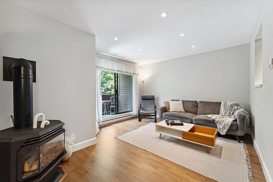 3349 Mountain Highway North Vancouver, BC - 6