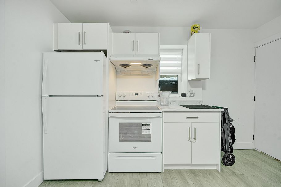 1421 E 62nd Avenue Vancouver, BC - 37