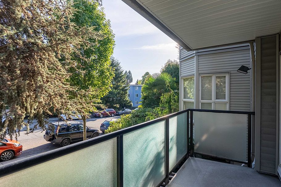 208 2255 Eton Street Vancouver, BC - 18