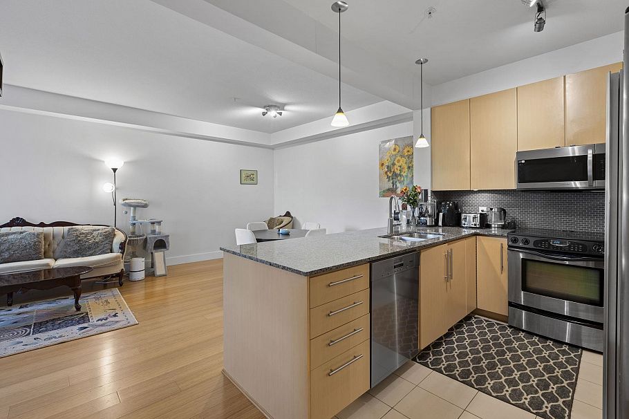 307 6268 Eagles Drive Vancouver, BC - 14