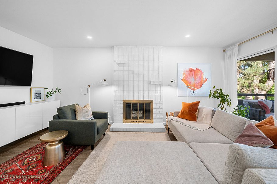 302 1720 W 12th Avenue Vancouver, BC - 1