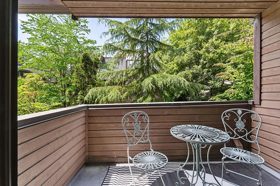 3349 Mountain Highway North Vancouver, BC - 32